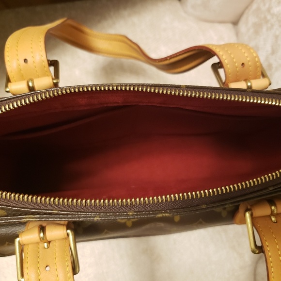 Louis Vuitton - Picture 8 of 8